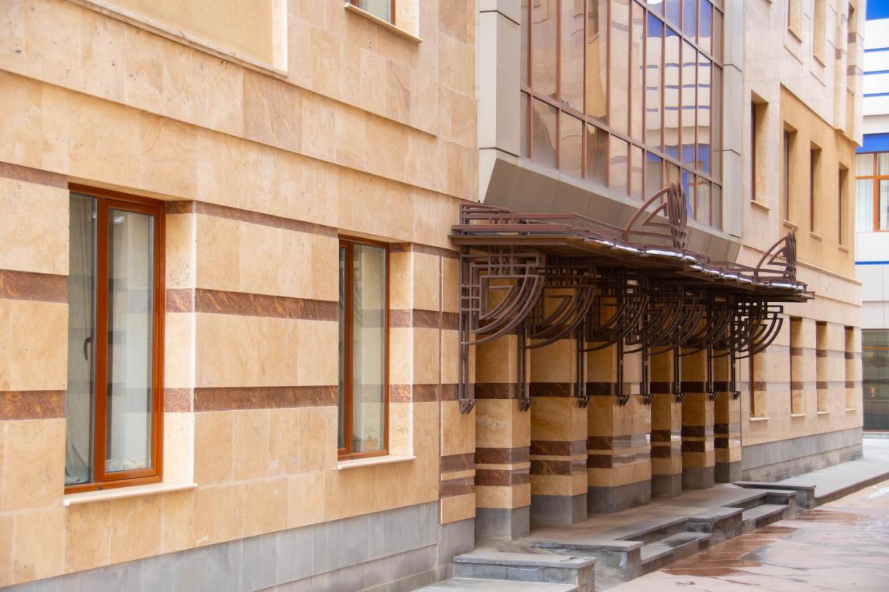Olympavan Hotel يريفان المظهر الخارجي الصورة