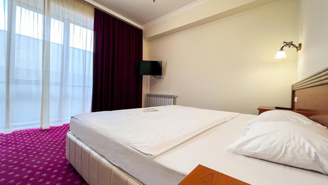 Olympavan Hotel يريفان المظهر الخارجي الصورة