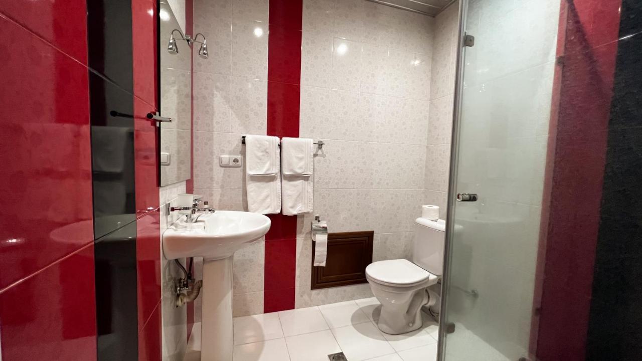 Olympavan Hotel يريفان المظهر الخارجي الصورة
