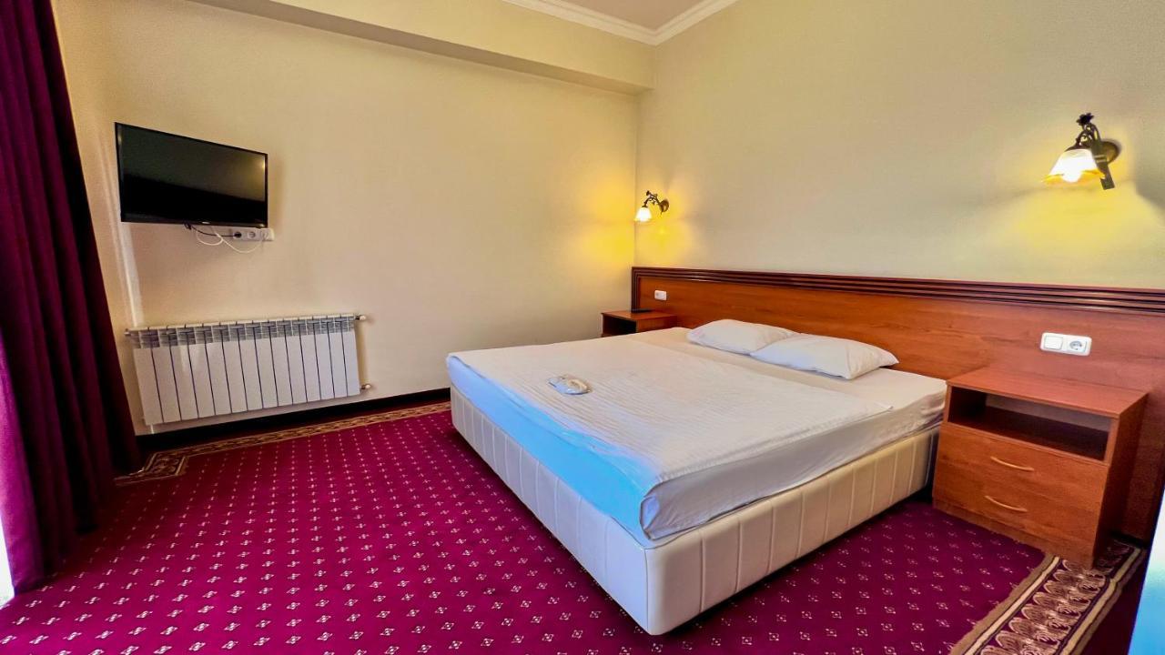 Olympavan Hotel يريفان المظهر الخارجي الصورة